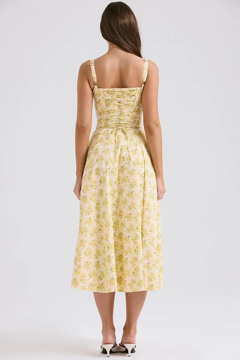 Vestido Midi Attracione Floral - Moldea la Cintura